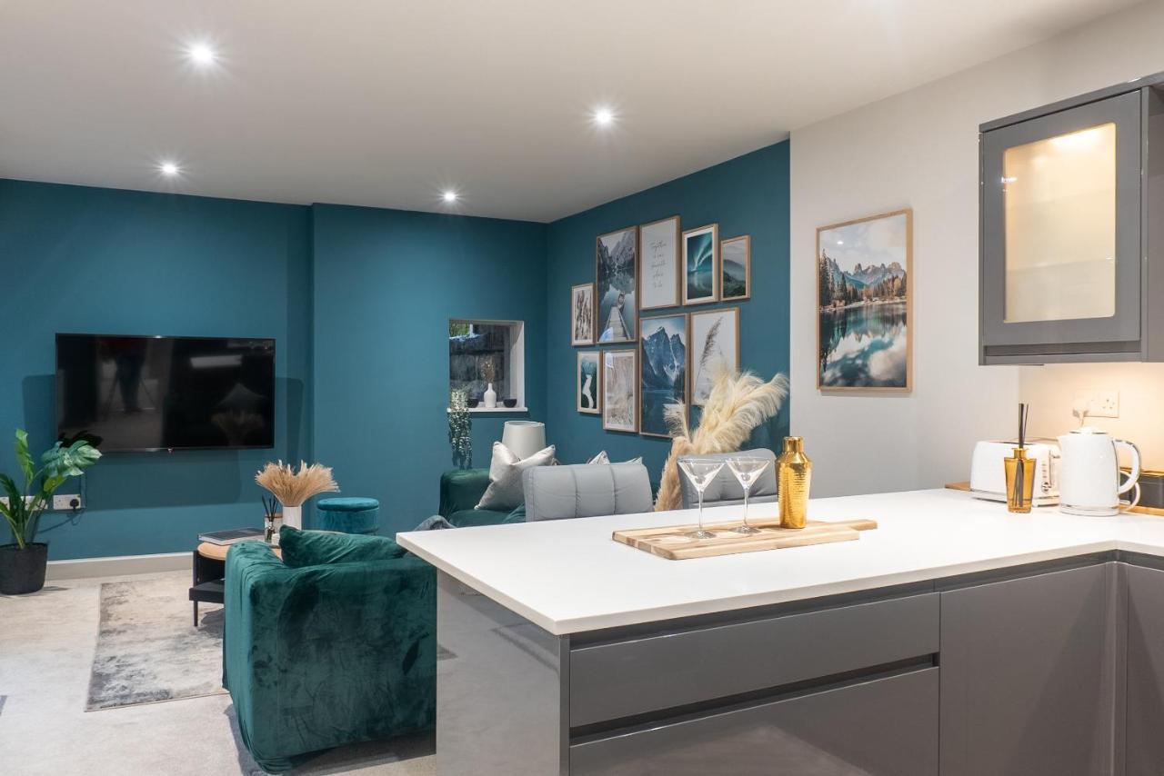 Spring Mount Huge Luxury Full Apartment- Harrogate Centre-Two Extremely Comfy Kingsize Bedrooms-Fully Equipped Modern Kitchen-Cosy Living Room With Huge Tv 외부 사진